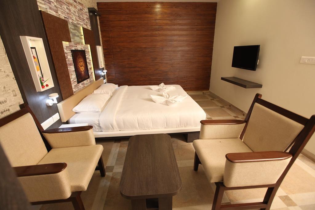 Hotel Mmr Gardens Maduraj Zewnętrze zdjęcie