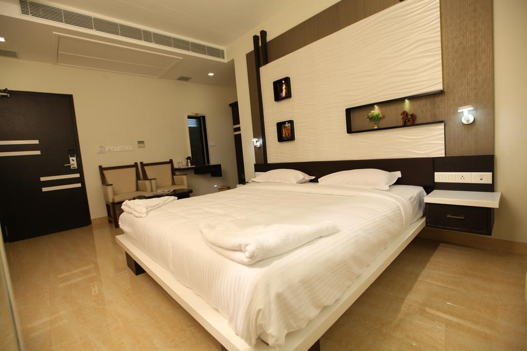 Hotel Mmr Gardens Maduraj Zewnętrze zdjęcie